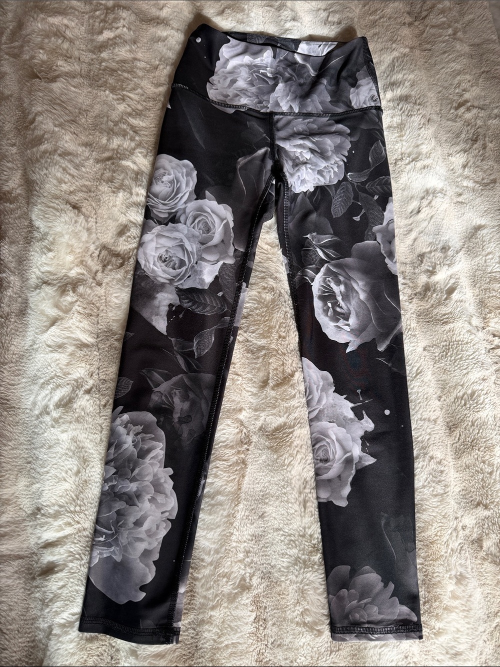 Girls' Black & Gray Floral Leggings